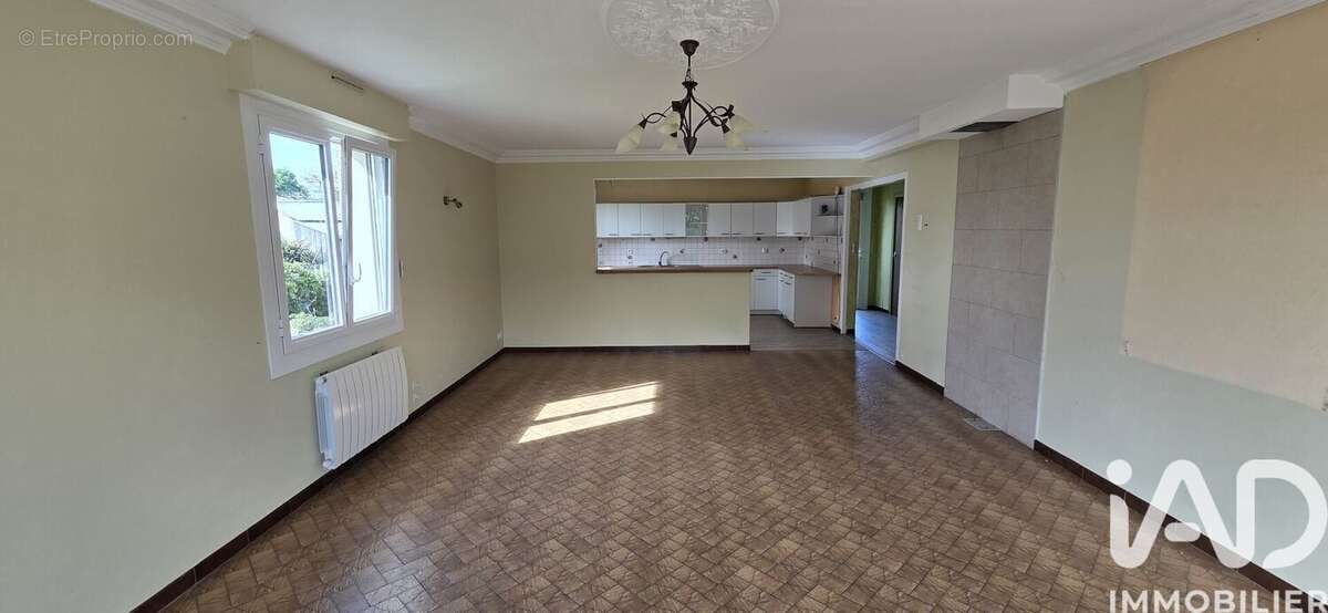 Maison 140 m² à Saint-Jean-De-La-Haize  - photo 5