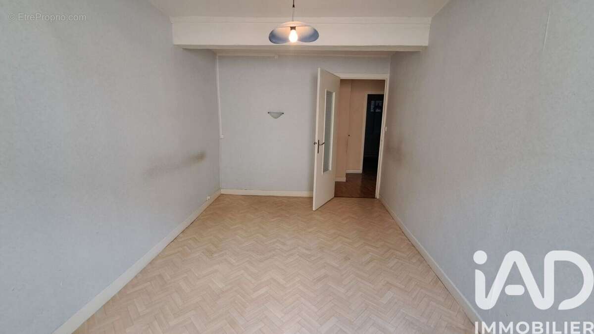 Photo 6 - Maison à SARRAS