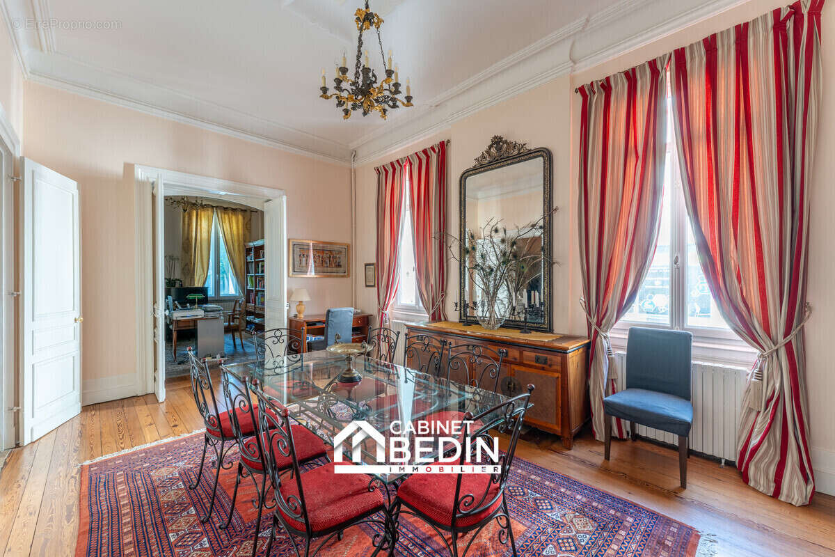 Maison 333 m² à Bordeaux  - photo 3