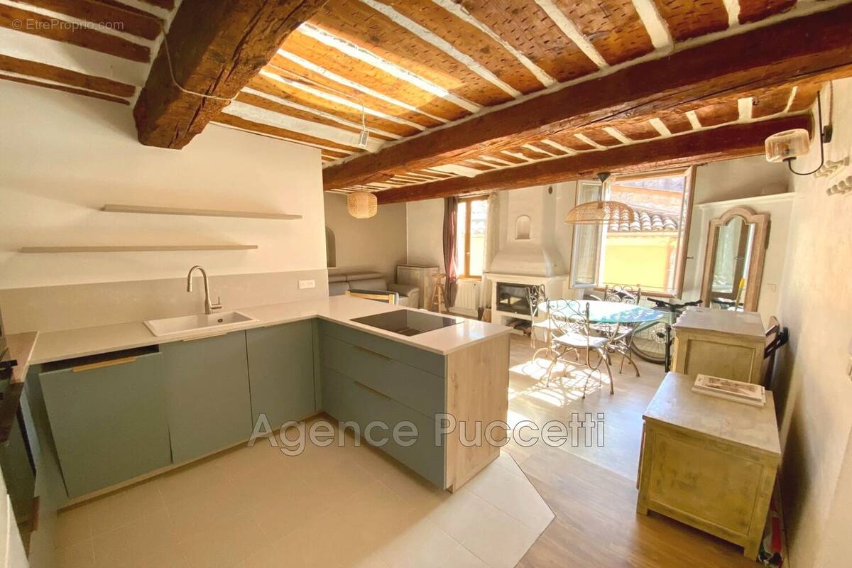 Appartement 42 m² à Vence  - photo 2