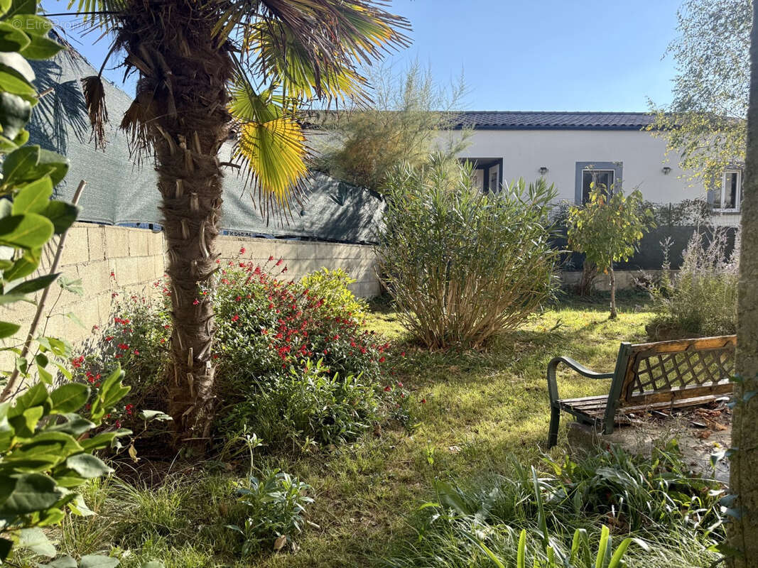 Maison à SAINT-PRIVAT