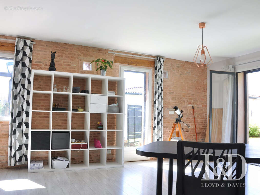 Maison à LAPEYROUSE-FOSSAT