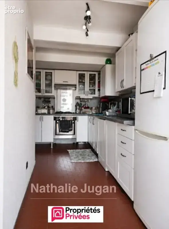 A vendre Maison atypique - Six Fours Les Plages 6P de 156.35 m2 avec garage et piscine - photo 8