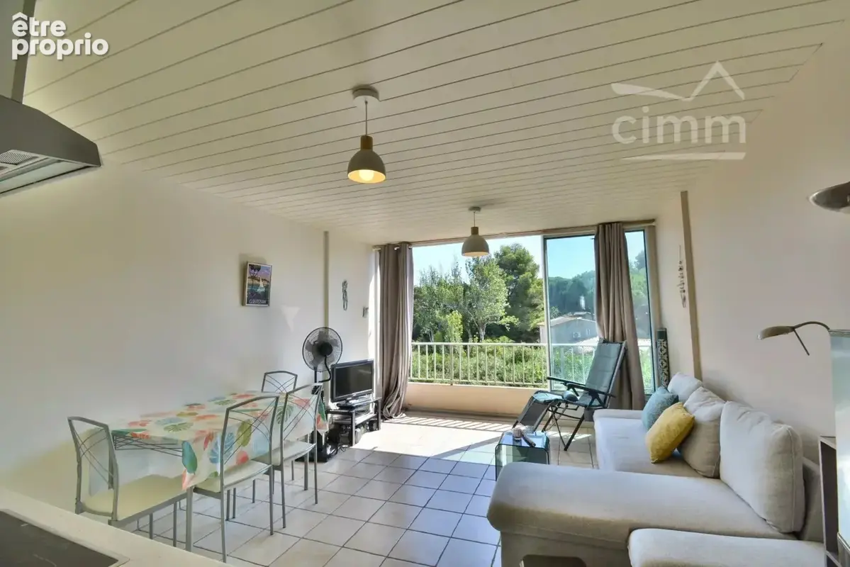 Achat - saint cyprien plage - superbe appartement - 2eme etage - entierement renove - parking securise privatif - photo 2