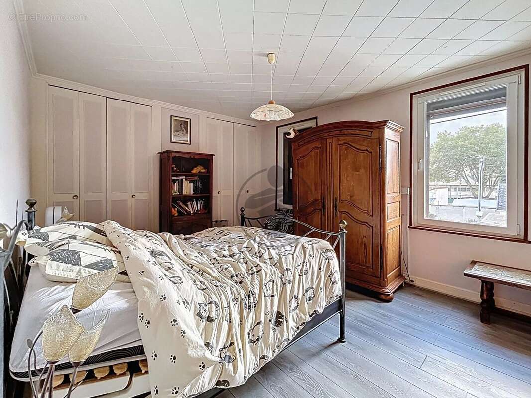 Maison à SAINT-QUENTIN