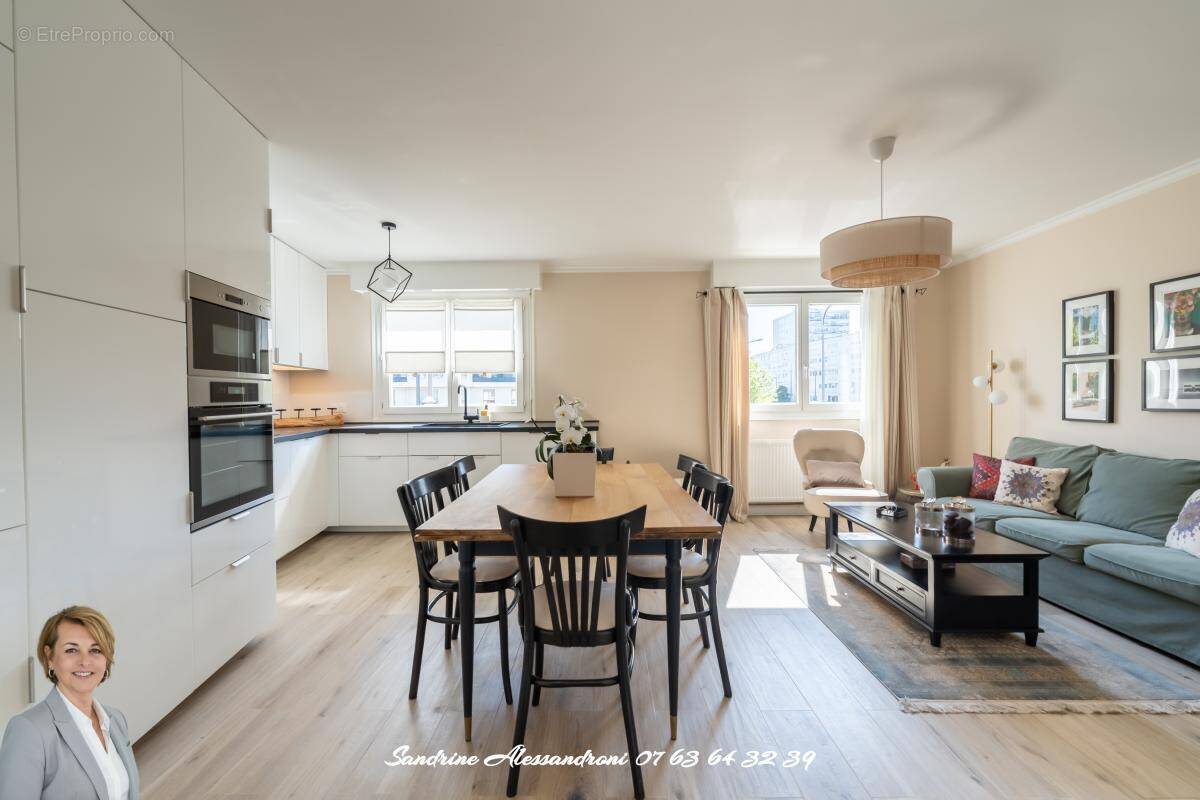 Appartement à VELIZY-VILLACOUBLAY