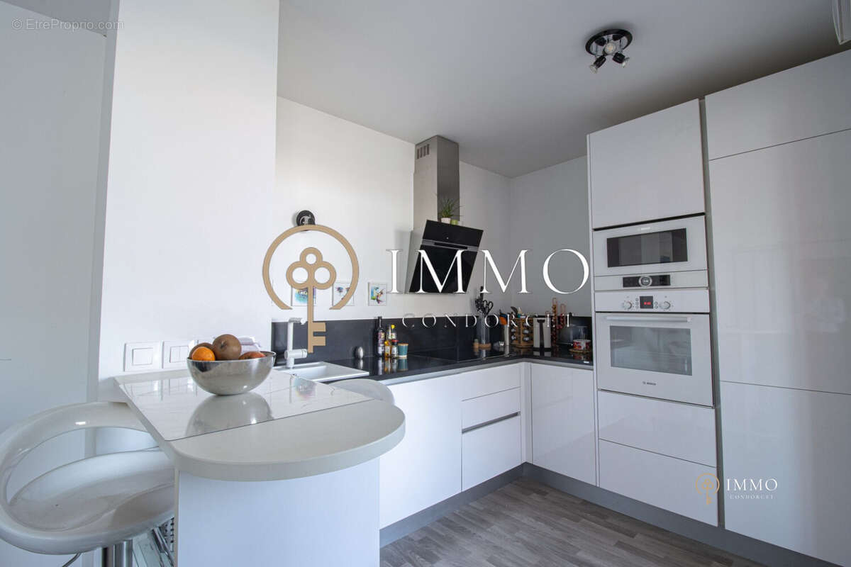 Appartement à IVRY-SUR-SEINE