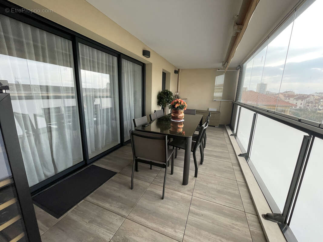 Autre à SAINT-RAPHAEL