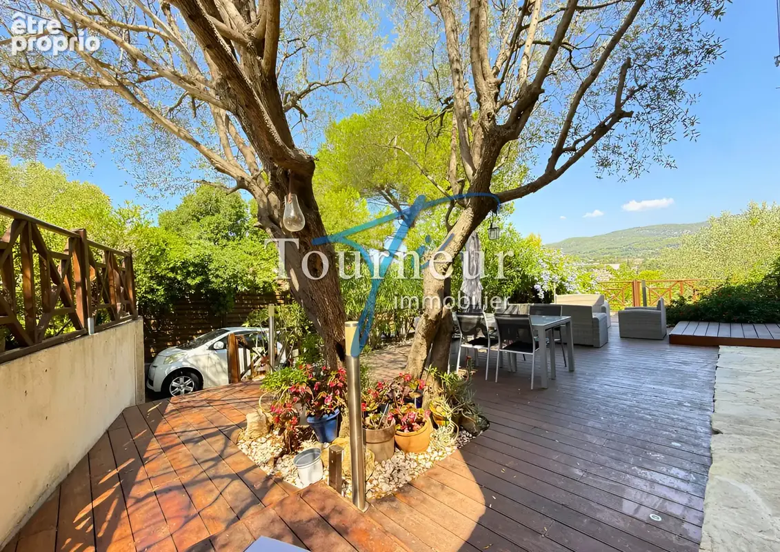 Sanary les picotieres villa vue degagee de 90m2 sur 570m2 terrain paysager avec piscine - photo 5
