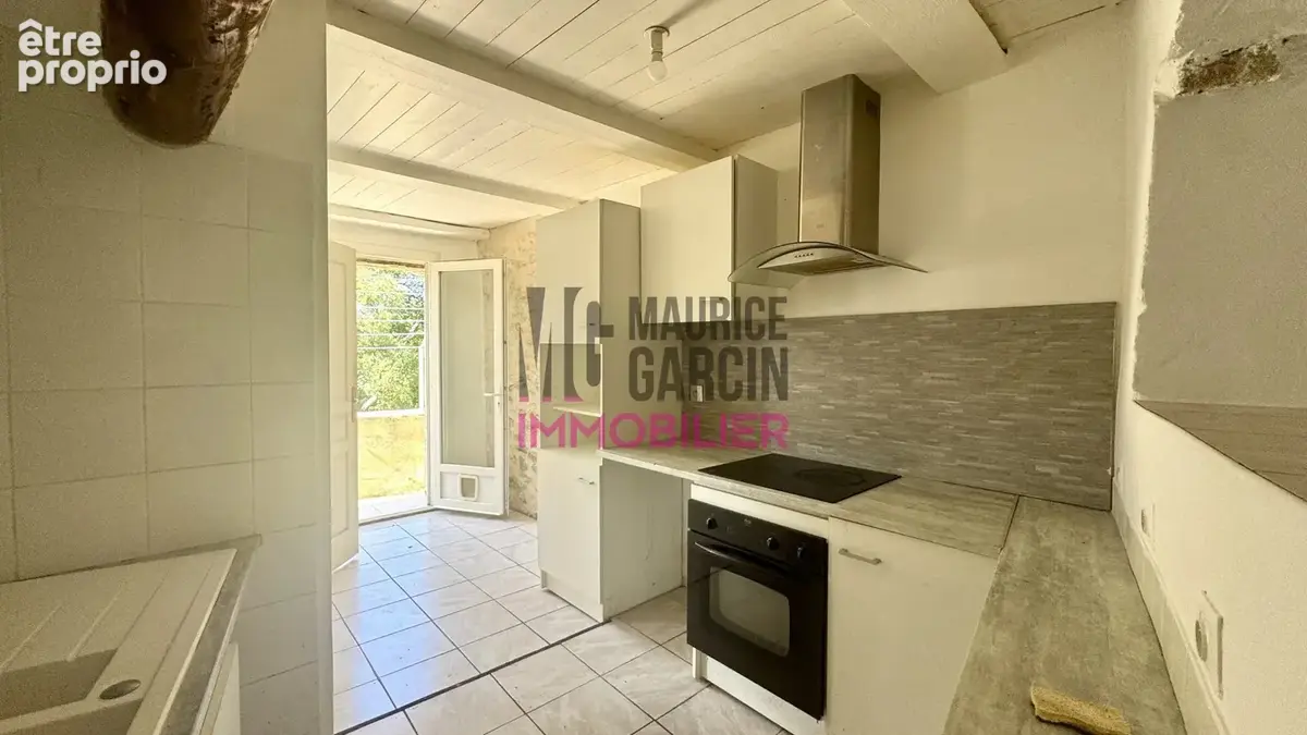 Maison 5 pièces 142 m² à vendre à La Roque-Sur-Pernes (84210) - photo 5