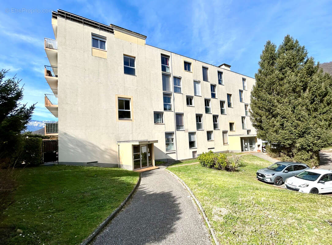 Appartement à VIZILLE