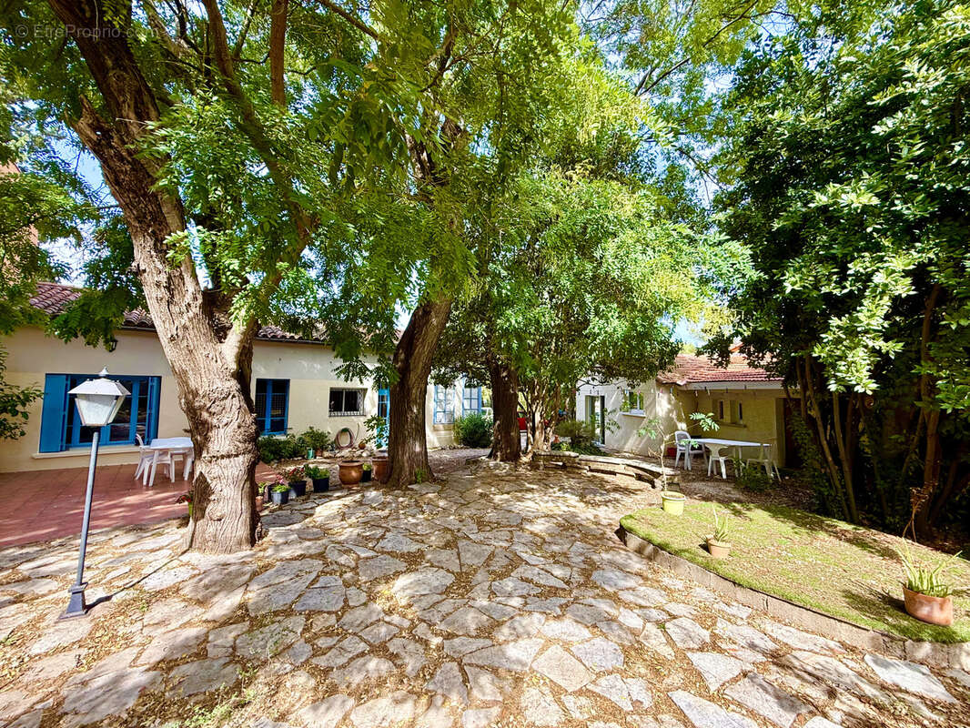 Maison à LES MATELLES