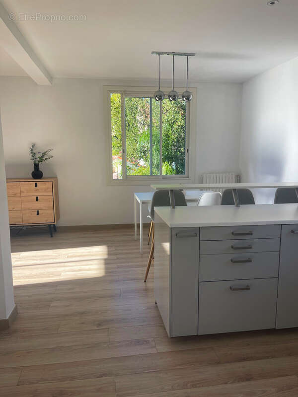 Maison 205 m2, 3 appartements et jardin - Toulon Lamalgue - photo 12