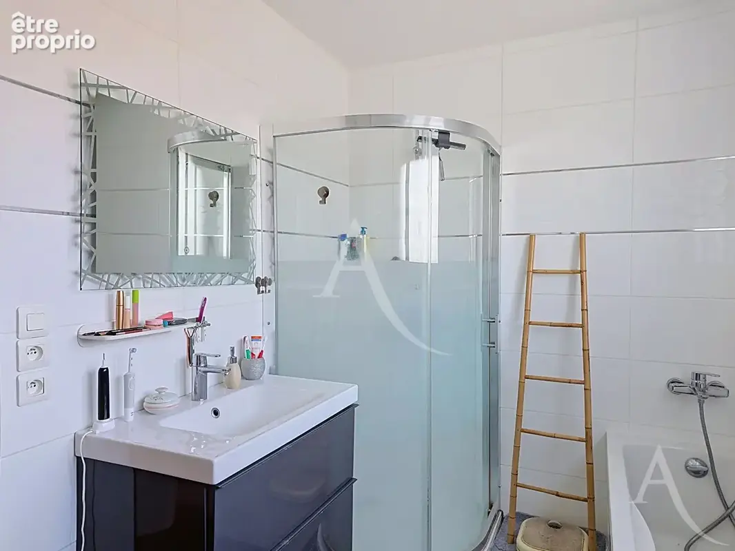 Maison à mantes la jolie Gare- Centre Ville, de 3 chambres sur S/Sol total, 641m² de terrain avec dépendance aménagée - photo 9