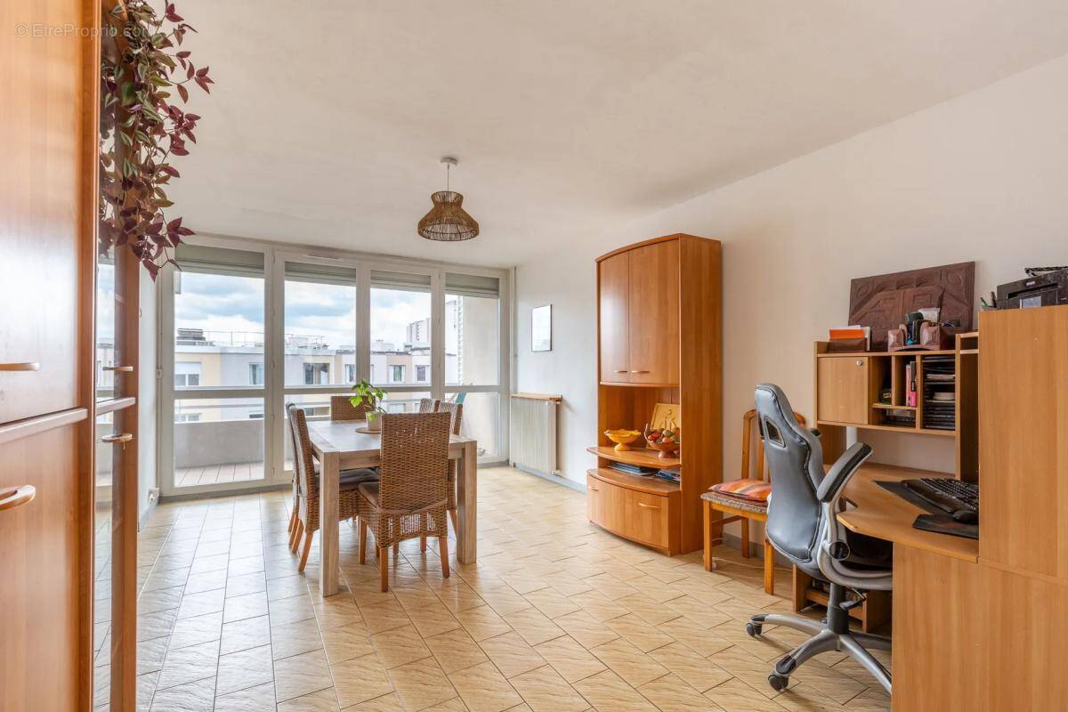 Appartement à LYON-8E