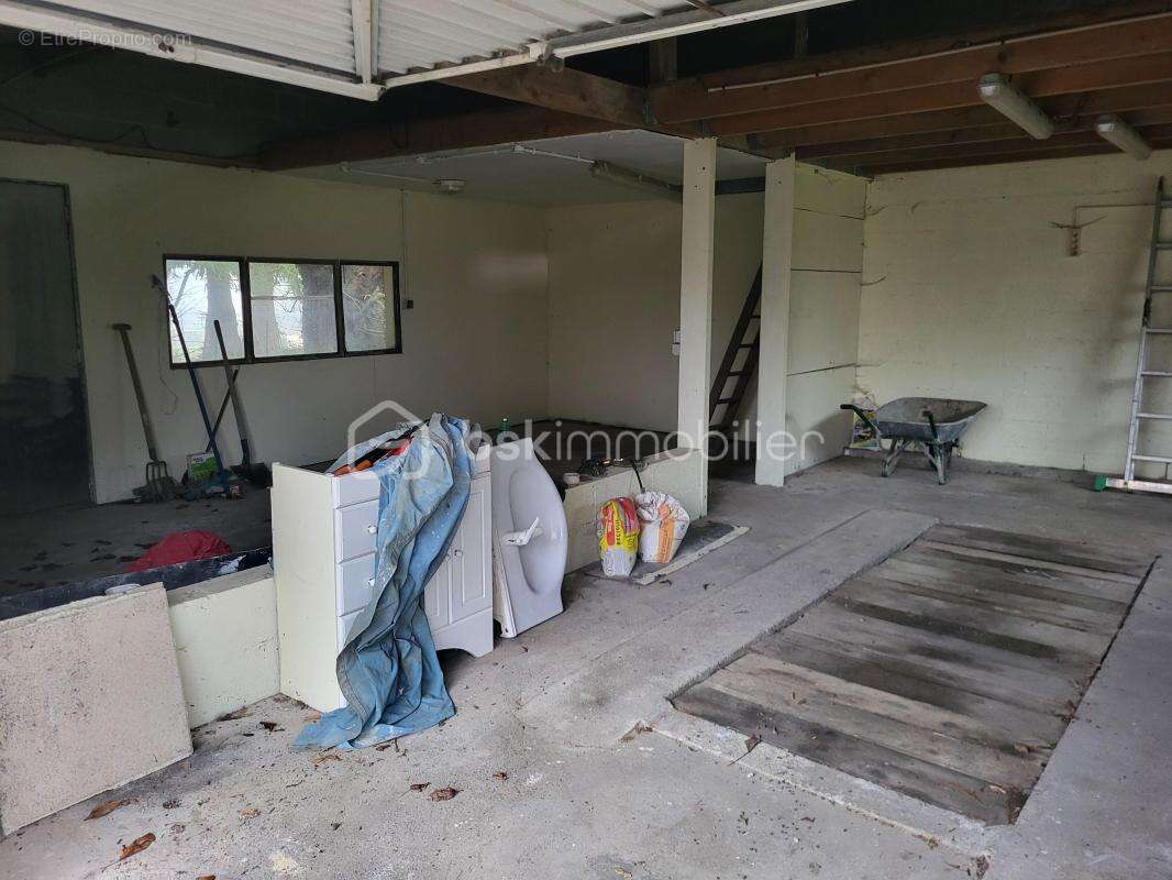 Maison à VILLEDIEU-LES-POELES