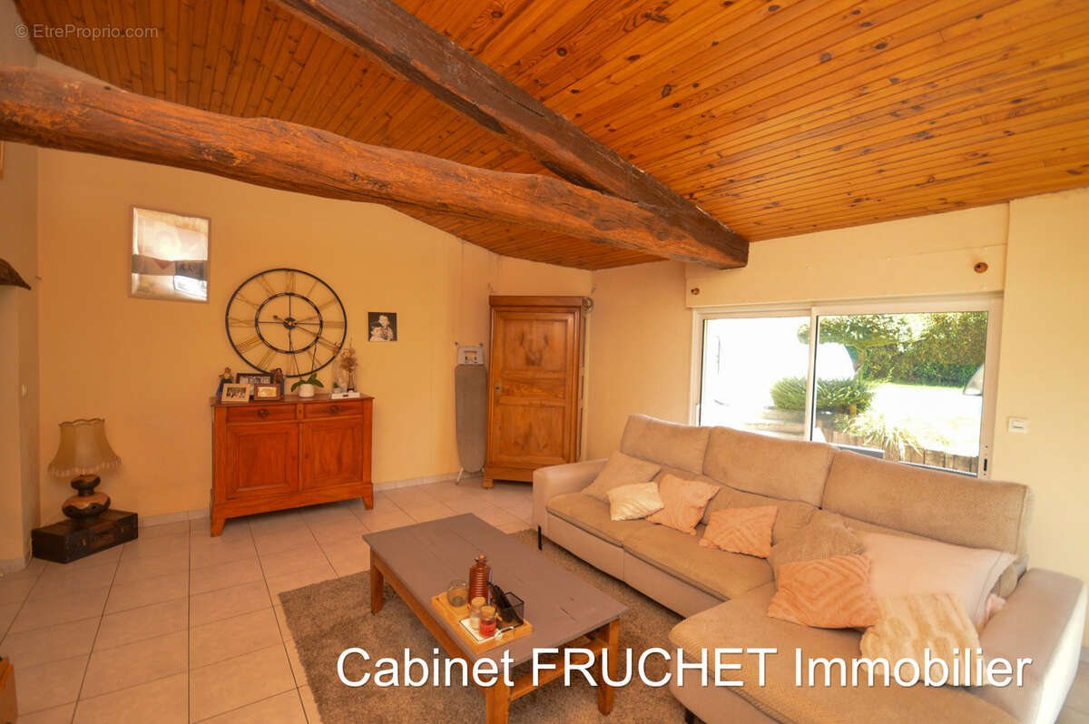 Charme et caractère pour cette jolie maison - photo 4