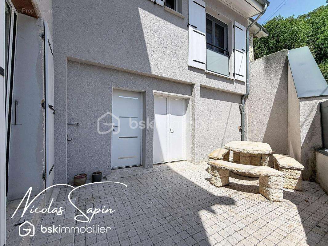 Maison de 160m2 avec 5 chambres plus bureau - photo 6