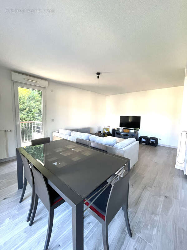 Appartement à VARCES-ALLIERES-ET-RISSET