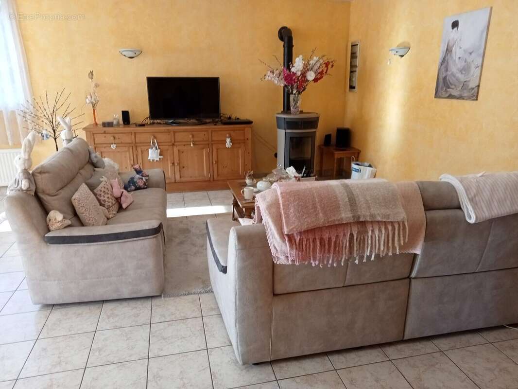 Maison à PONT-D&#039;OUILLY