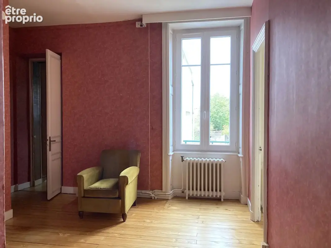 Belle Maison de Maître en centre ville avec jardin et garages - photo 10