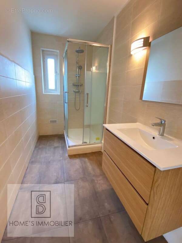 Appartement à LE BLANC-MESNIL