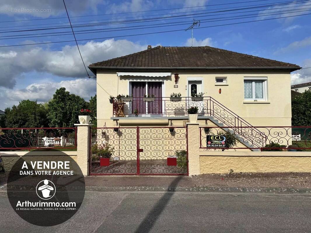 Maison à ANET