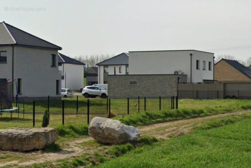 Terrain à BULLY-LES-MINES