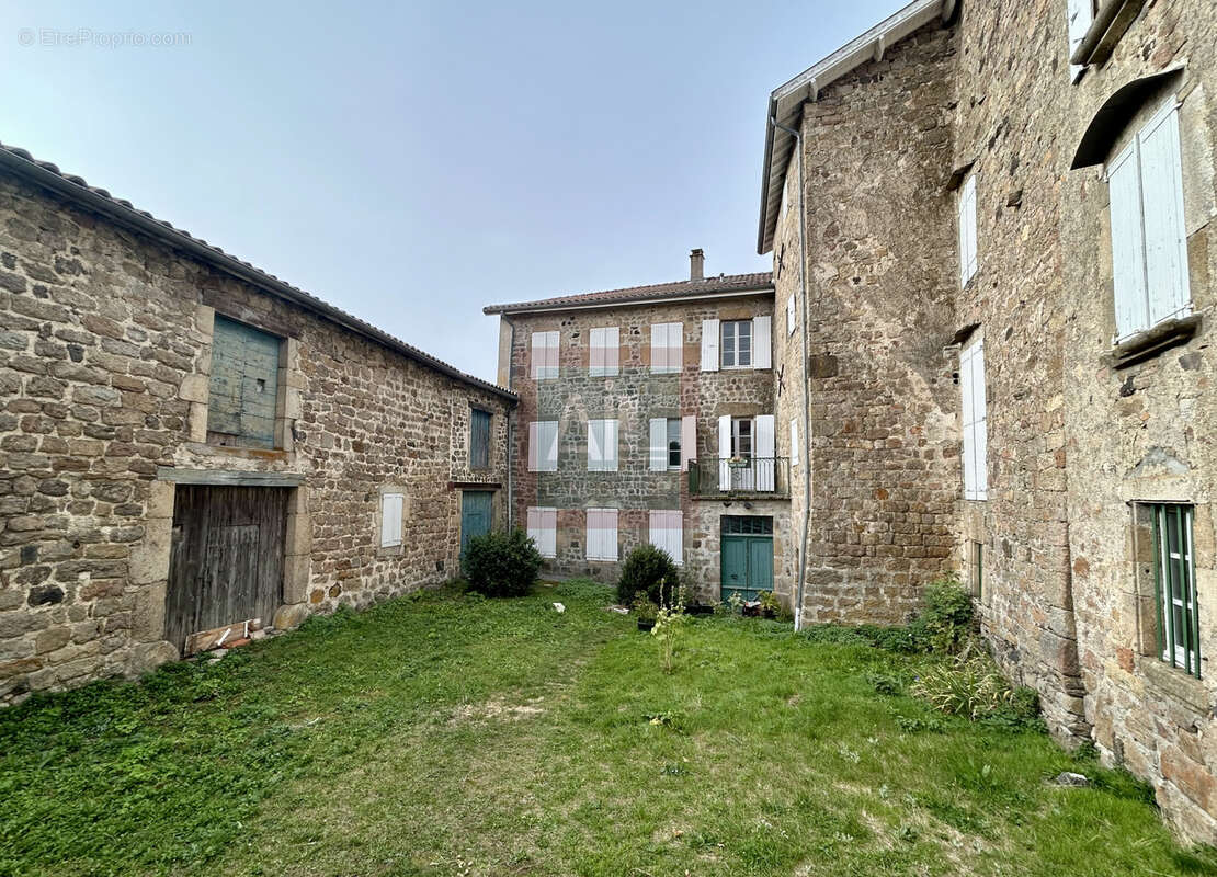Maison à PRADELLES