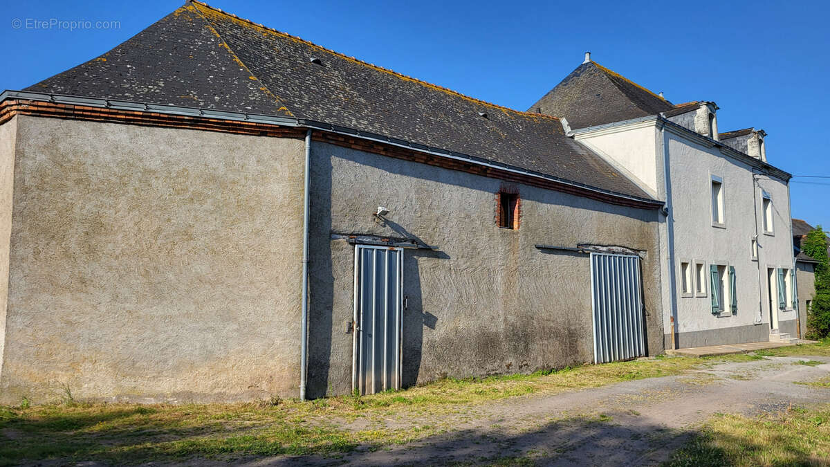 Maison à SAINT-GEREON