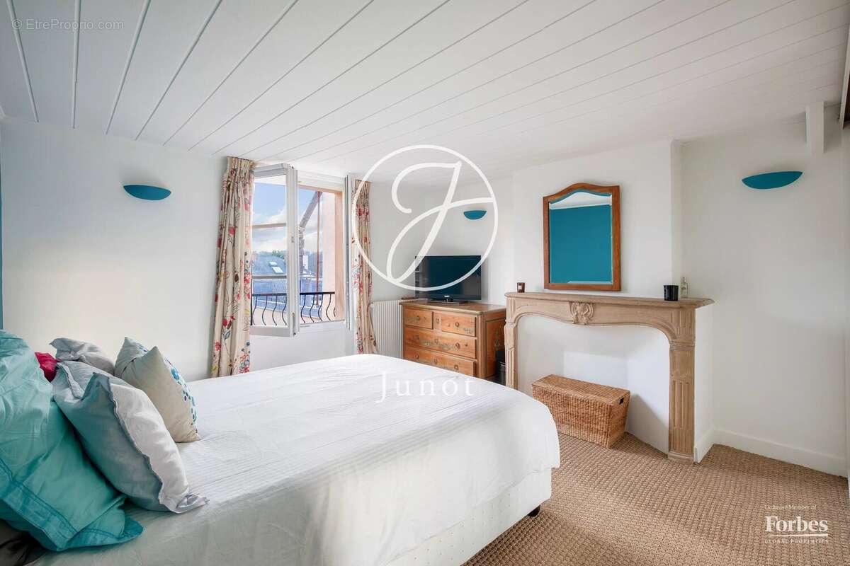 Appartement à VERSAILLES