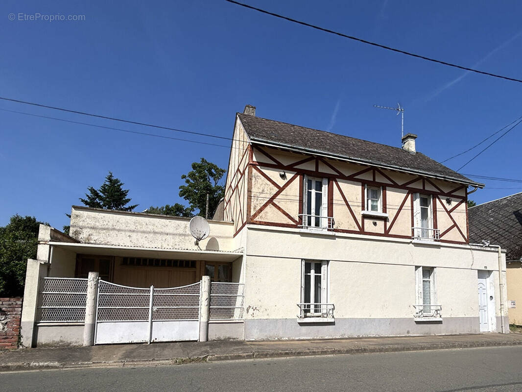 Maison à SANCHEVILLE