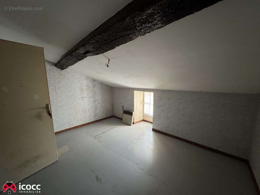 Maison à LES MAGNILS-REIGNIERS