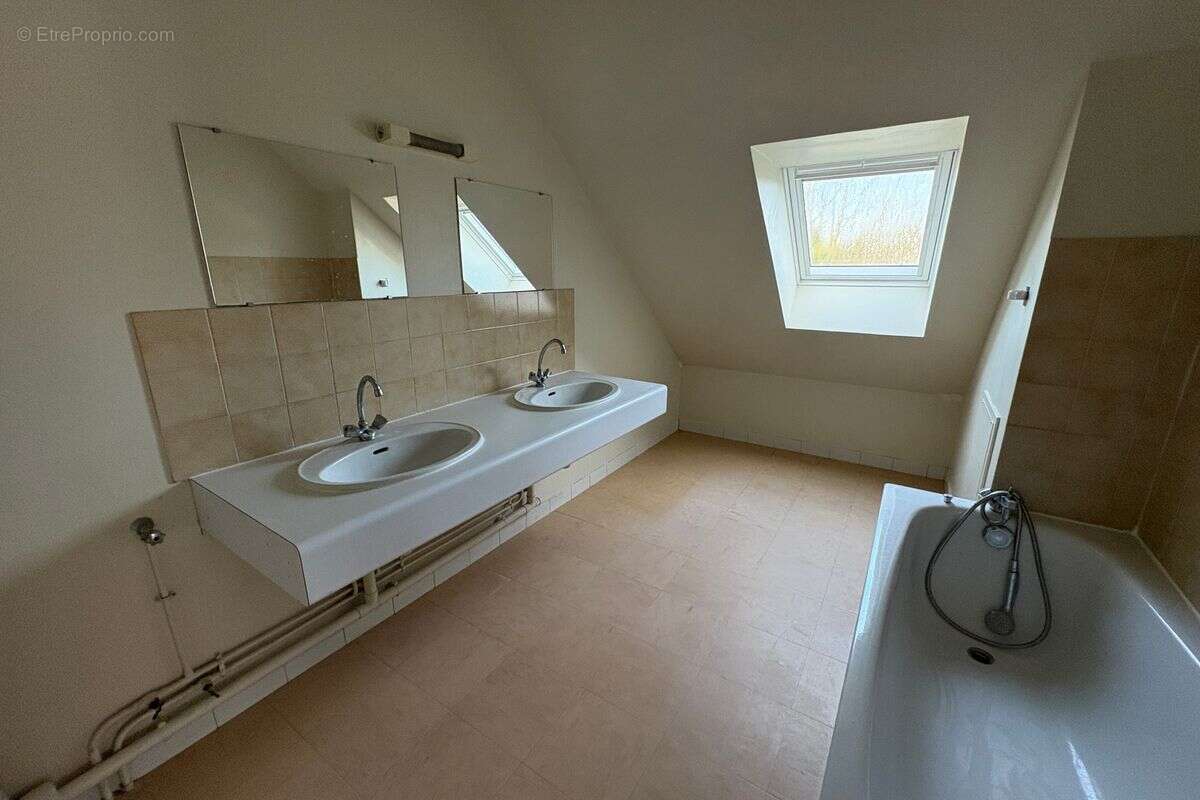 Maison à CHAMBRAY-LES-TOURS