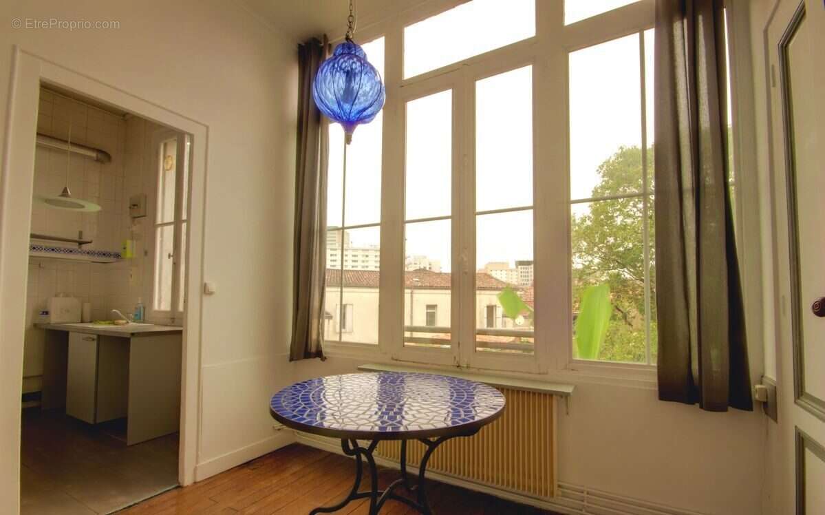 Appartement à BORDEAUX