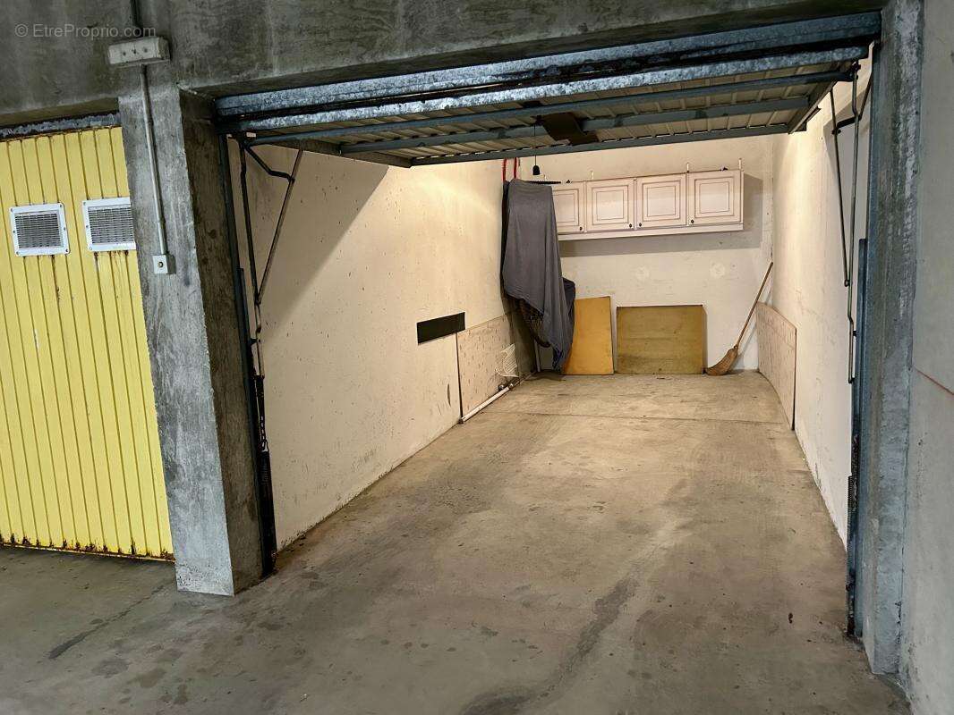 Parking à LES SABLES-D&#039;OLONNE