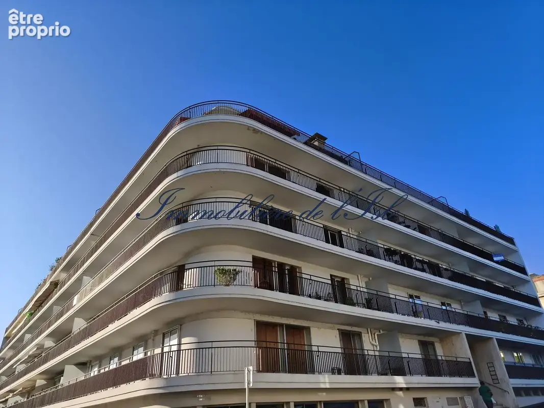 Élégant appartement traversant avec balcon et parking - photo 11