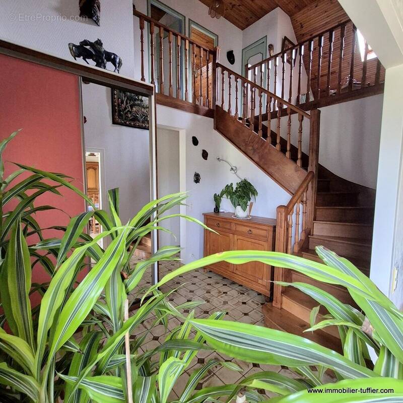 Maison à SAVIGNE-L&#039;EVEQUE