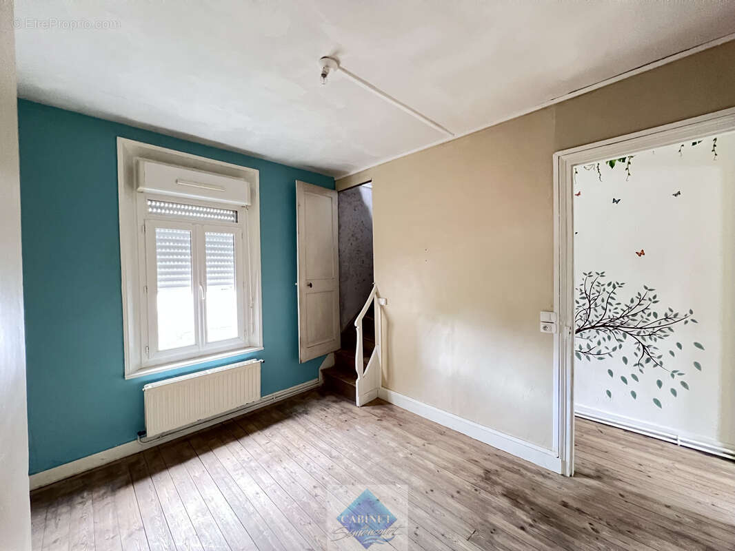 Maison abbevilloise 4 pièces avec jardin - photo 7
