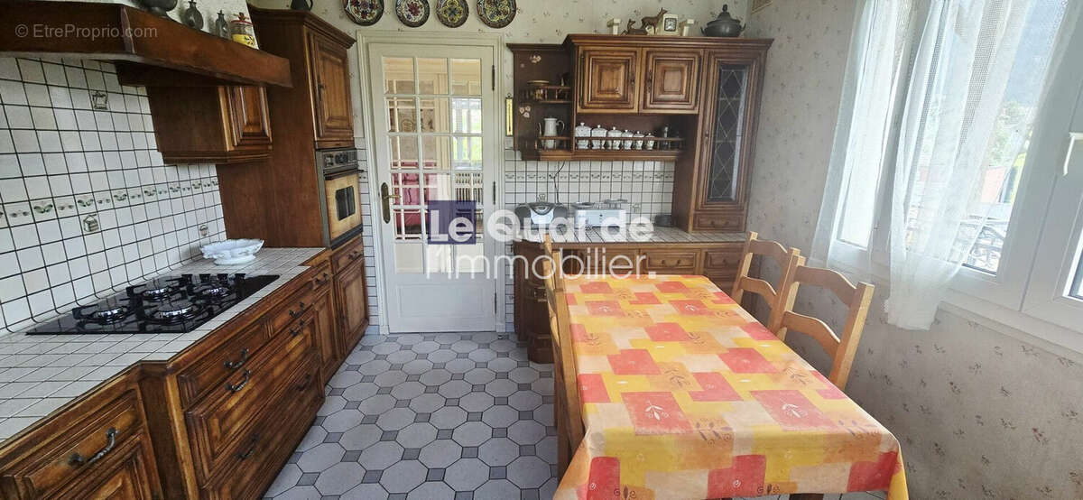 Maison à SAINT-EGREVE