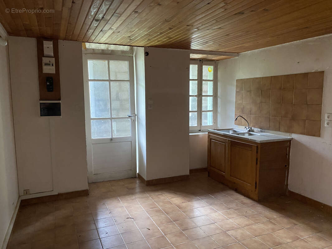 Maison à SAINT-ANDRE-DE-MAJENCOULES