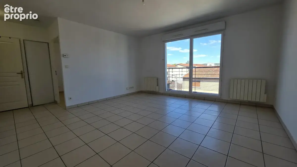 Vaulx-en-velin-village   t2 de 40 m2 avec balcon et parking en sous-sol - photo 3