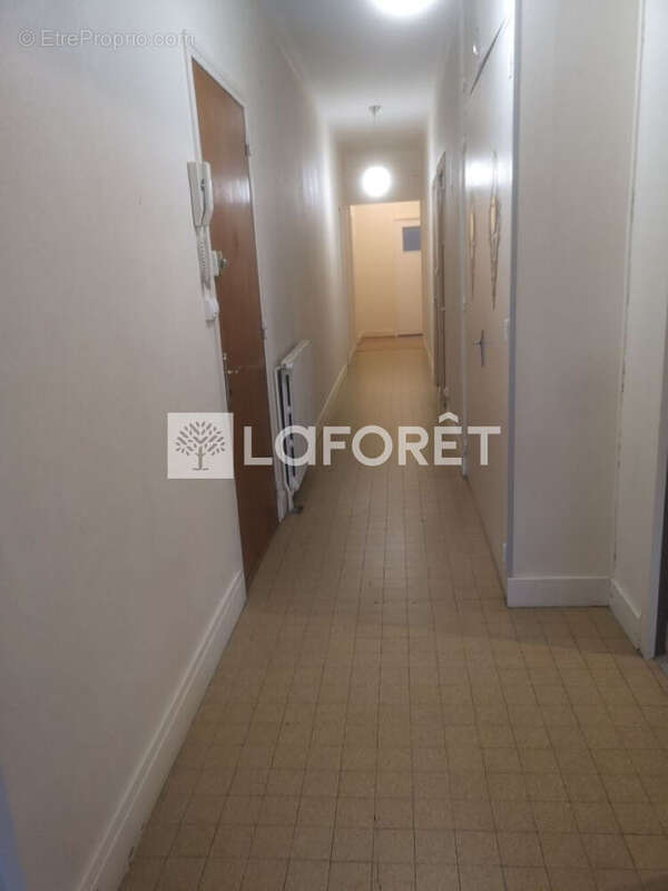 Appartement à SALINS-LES-BAINS