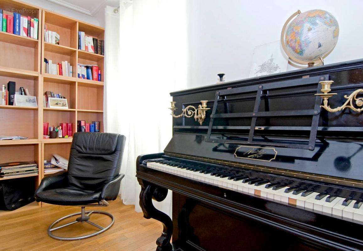 Appartement à PARIS-5E