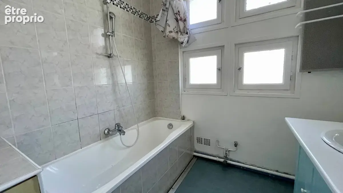Appartement T4 à QUIMPER - photo 6