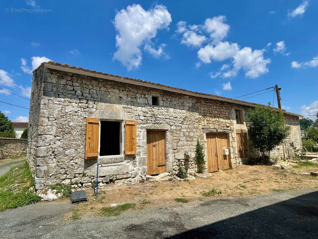 Appartement à SAINT-SAVINIEN