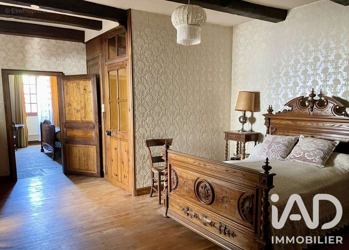 Maison 125 m² à Saint-Jean-De-Cole  - photo 8