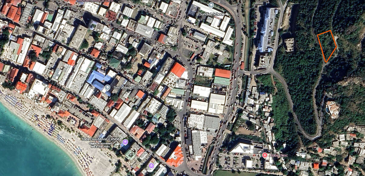 Terrain à SAINT-MARTIN