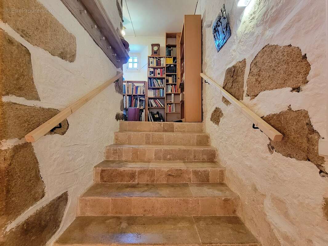 Maison à MARTIEL