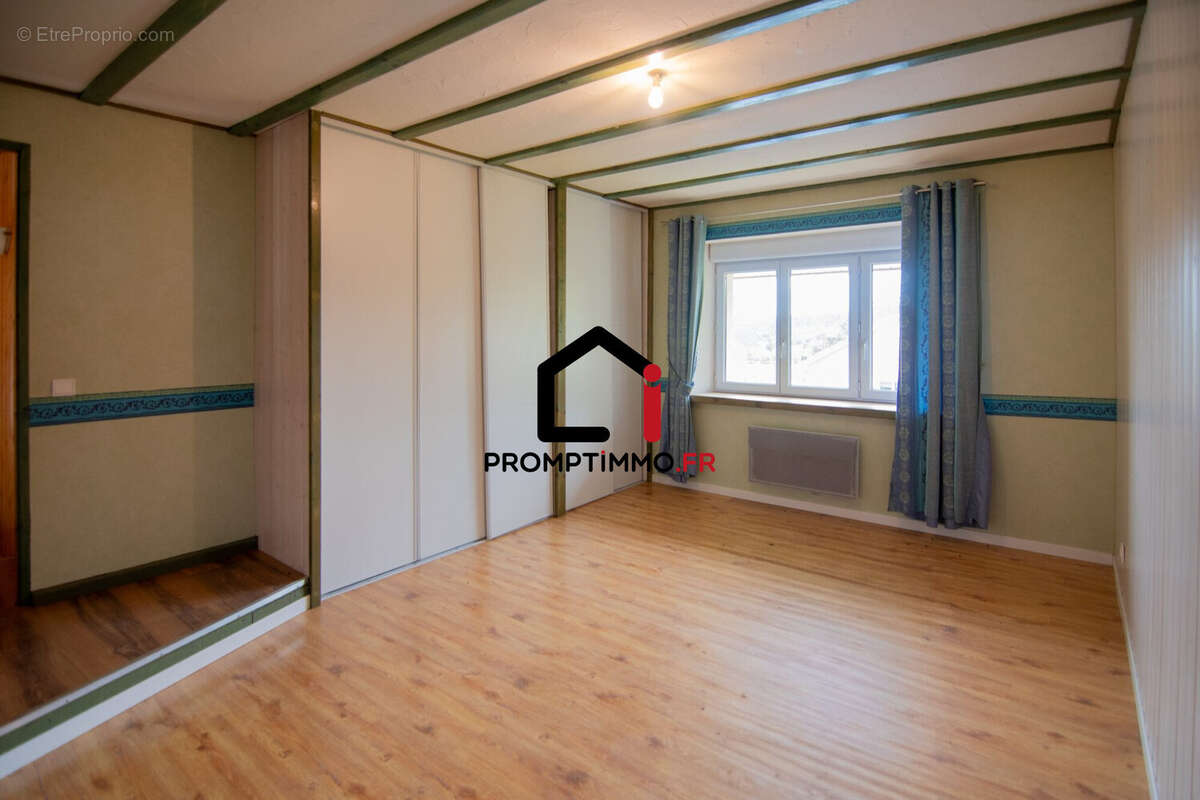 Appartement à LA PRETIERE